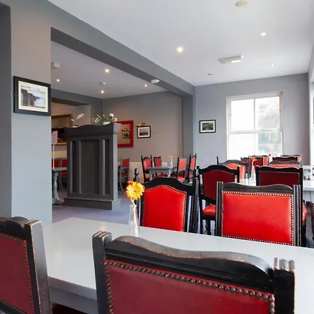 Sleepzone Clare ホステル