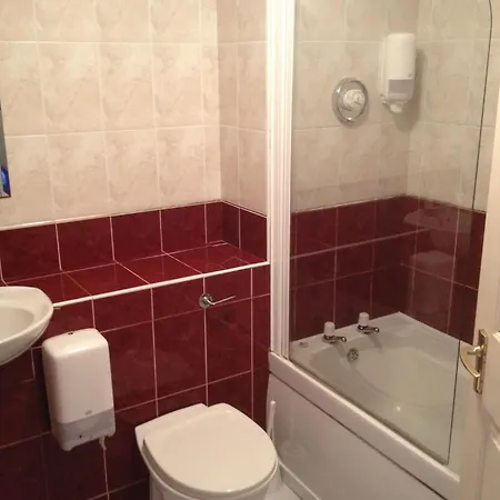 Sleepzone Clare ホステル リスドゥーンバーナ